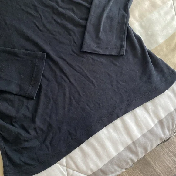 Scoop neck Black loose Long-Sleeve T-Shirt - Picture 4 of 17